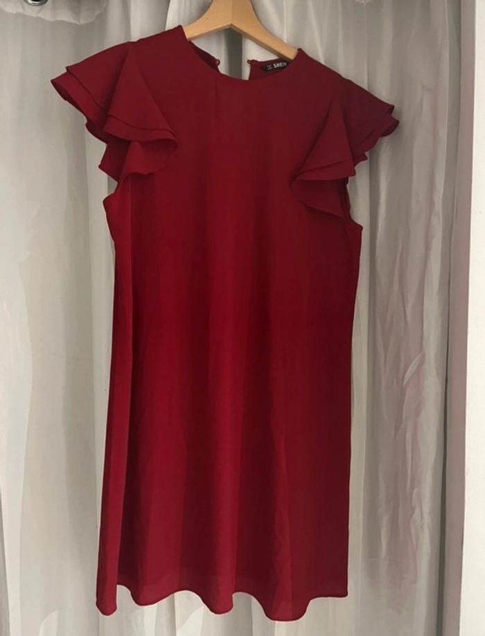 Robe rouge/bordeau - photo numéro 4