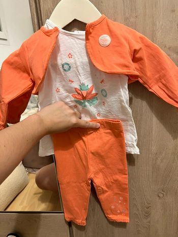 Ensemble blanc et orange