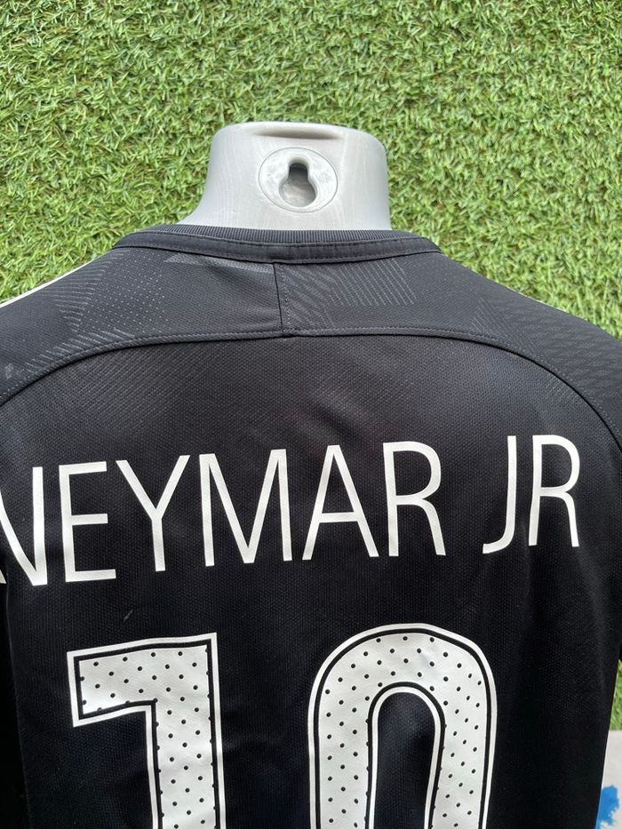 Maillot Neymar PSG - photo numéro 4