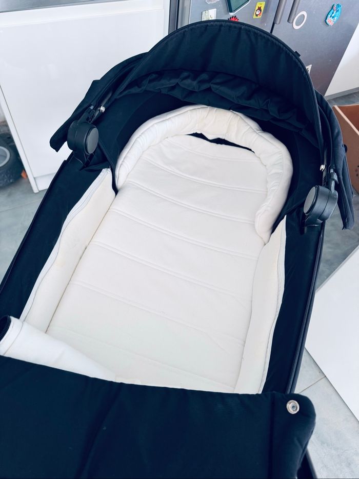Priam 4 année 2023 poussette cybex + Nacelle très bon état - photo numéro 4