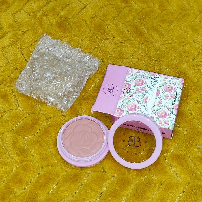Blush / fard à joues Bloom Blush - photo numéro 2