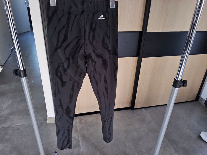 Leggin neuf sport adidas taille XS - photo numéro 6