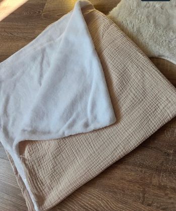 Couverture bebe beige