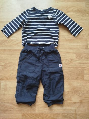 Ensemble pantalon et pull taille 12 mois 