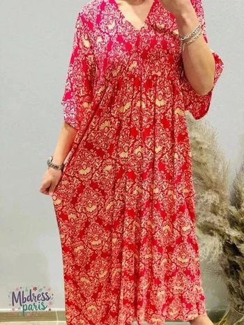 Belle robe longue femme grande taille ample rose à motifs curvy