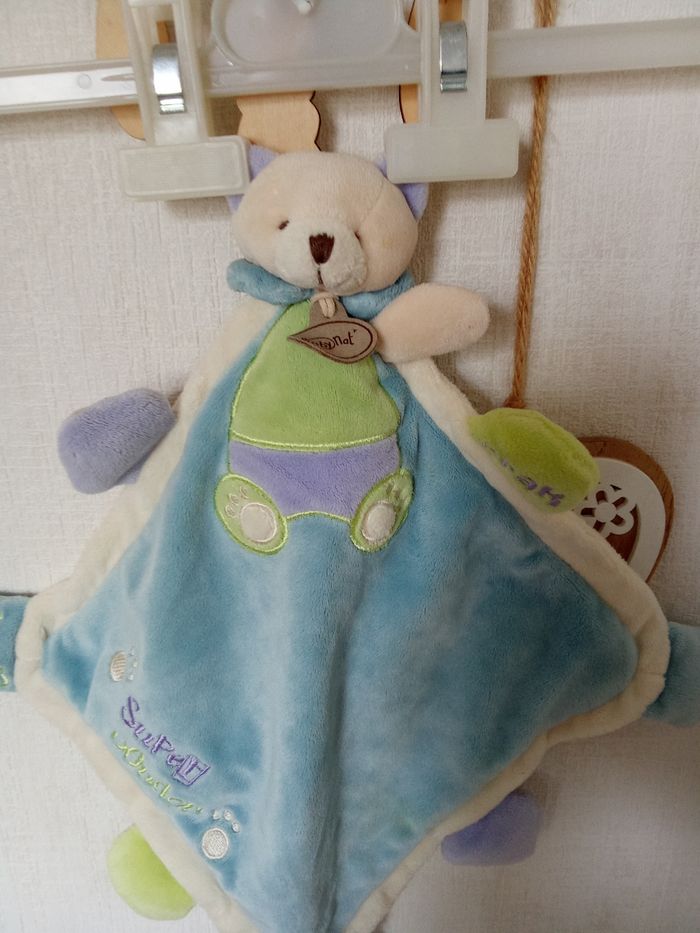 Doudou carré grelot ours baby nat'  bleu ciel, bleu ciel, vert broderie super doudou, anneau de dentition - photo numéro 3