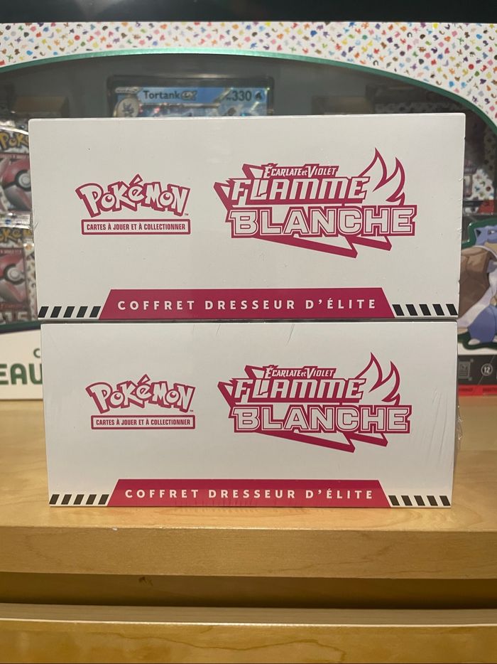 2x Pokémon ETB EV 10.5 Flamme Blanche FR Scellé - photo numéro 5
