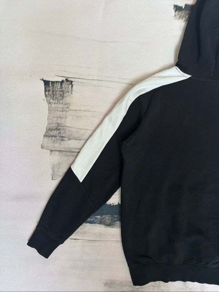 Sweat à capuche Puma, Taille S, Imprimé Blanc et Bandes Blanches sur les Épaules - photo numéro 8