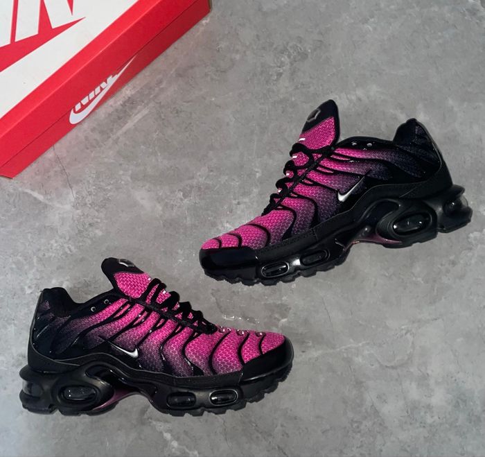Nike tn rose noir  39