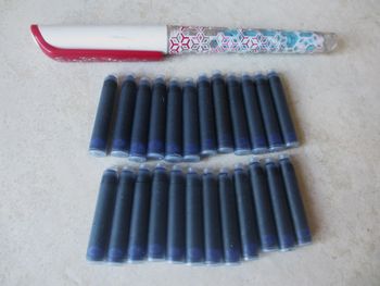 Stylo-plume Maped + 12 cartouches bleues neuves