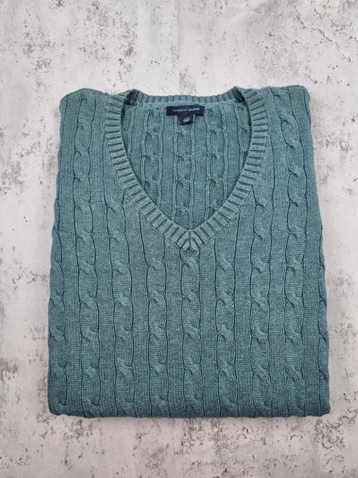 Pull col V torsadé Tommy Hilfiger vert – Taille L Femme (mesures en photos) - photo numéro 2