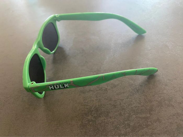 Lunettes de soleil Hulk H&M 3-7 ans - photo numéro 2