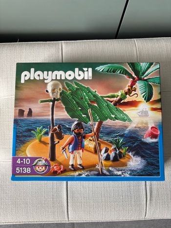 Playmobil 5138 pirates île déserte et naufragé