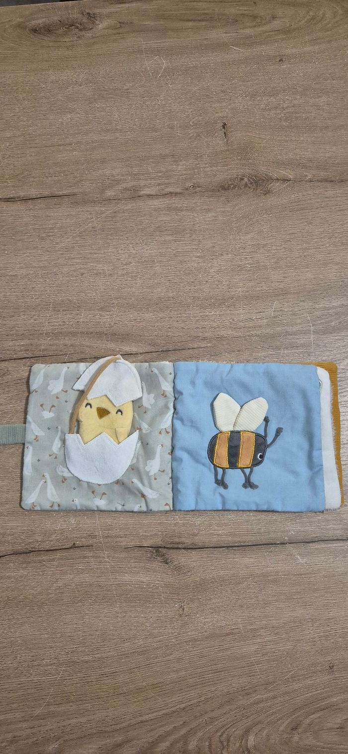 Livre d'activités en tissus Little Goose - photo numéro 2