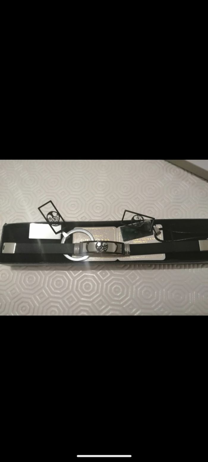 Ensemble bracelet, collier et porte clefs Gioyes en simili cuir. - photo numéro 3