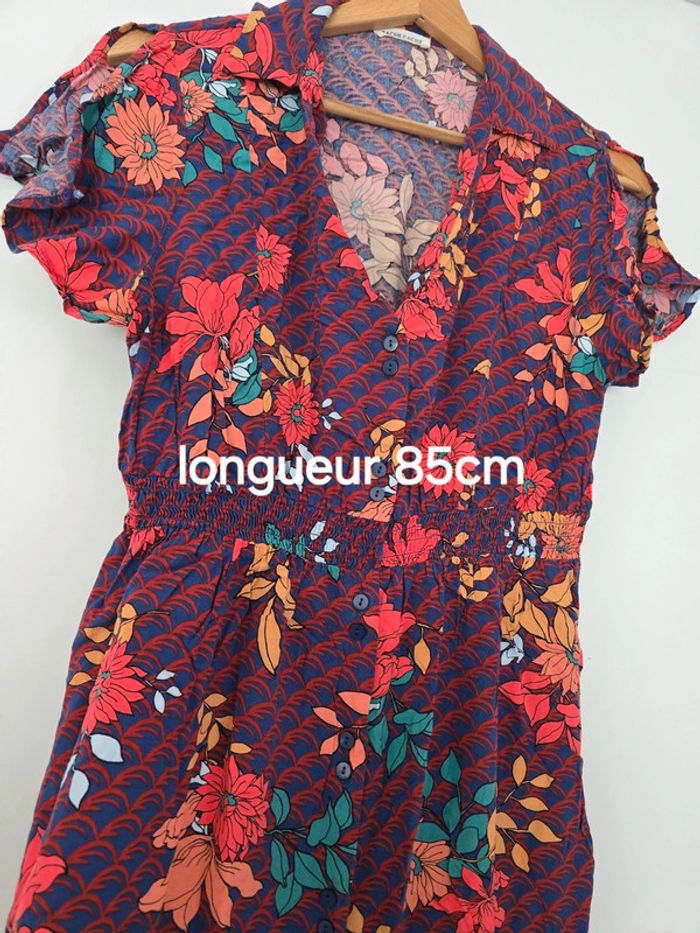 Robe bordeaux fleurie - photo numéro 2