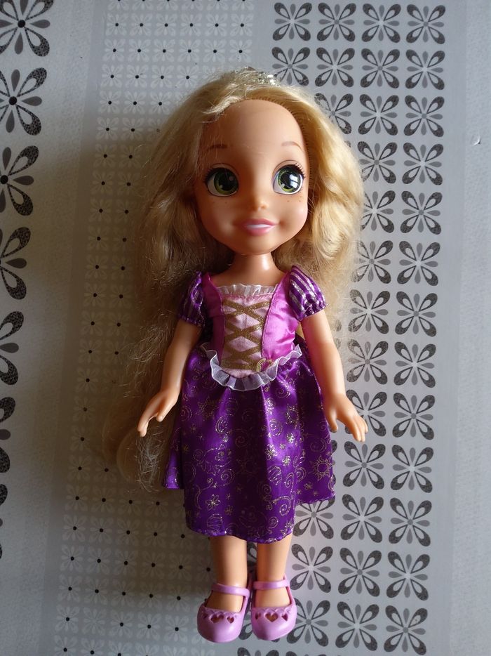 Poupées Disney - photo numéro 2