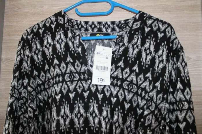 Robe manche 3/4 - Taille 44 - Neuve - photo numéro 3