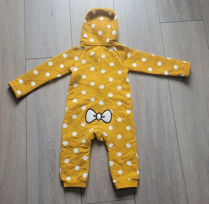 Surpyjama couleur moutarde. Fille ou garçon 9 mois. Marque Orchestra - photo numéro 2