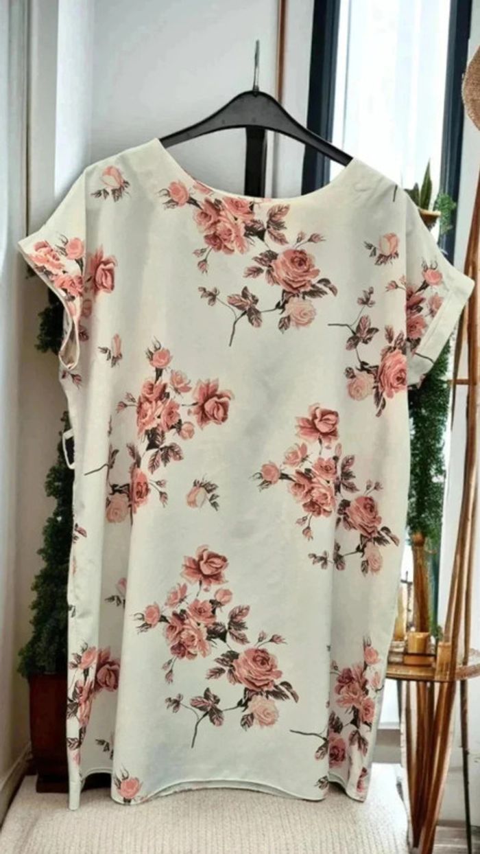 Robe droite beige 🌹44/46 🌹 new collection