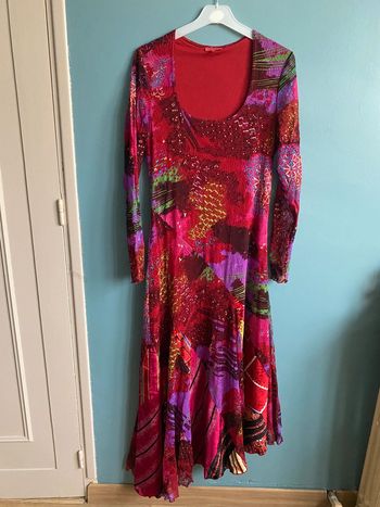 Jolie robe longue pour les fêtes fantaisie et originale