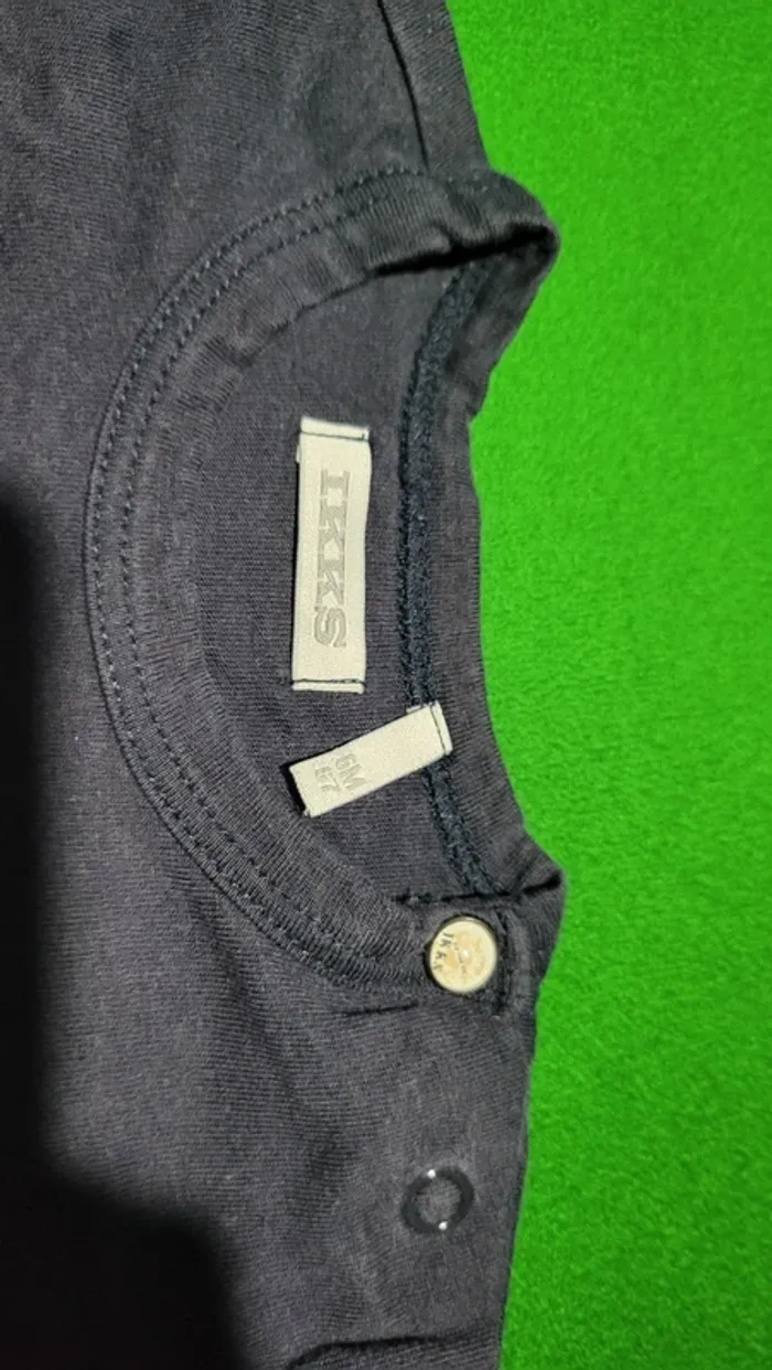 2 t-shirts - photo numéro 2