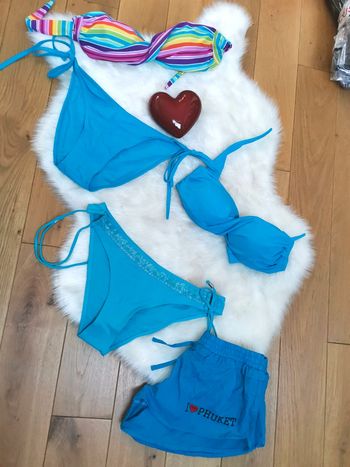 Lot d'ensemble de maillots de bain / Bikini couleur Azur