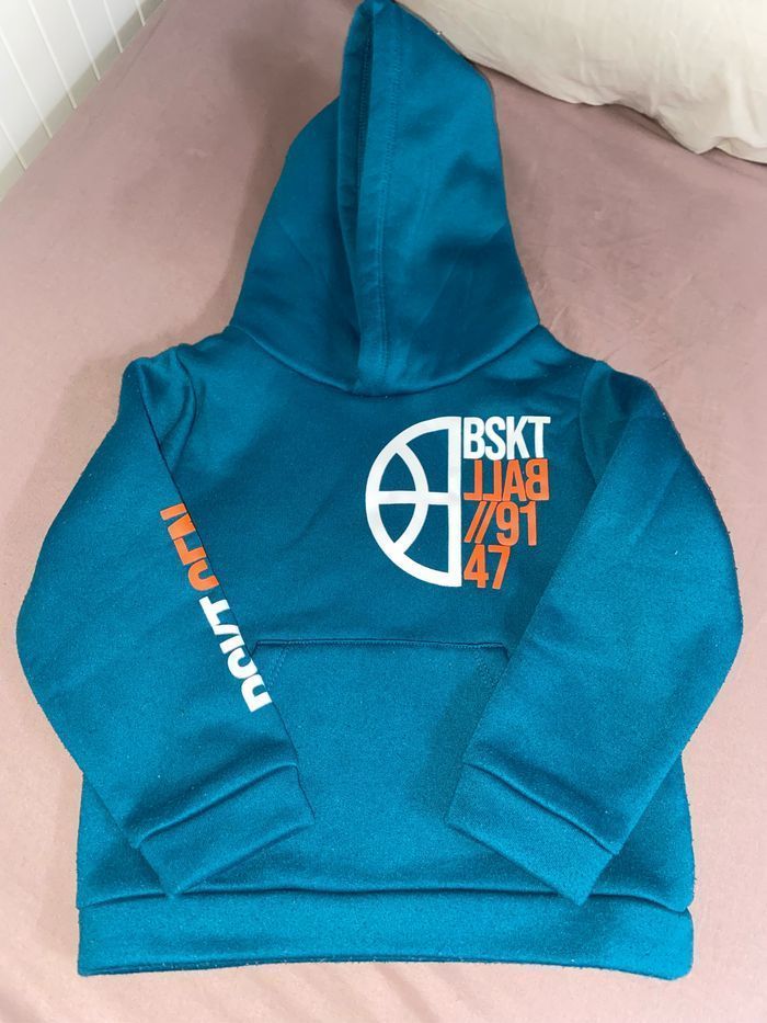 Pull à capuche