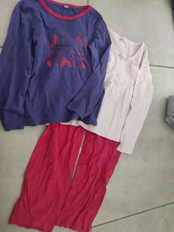 Lot de deux hauts de pyjama et un bas 6 ans