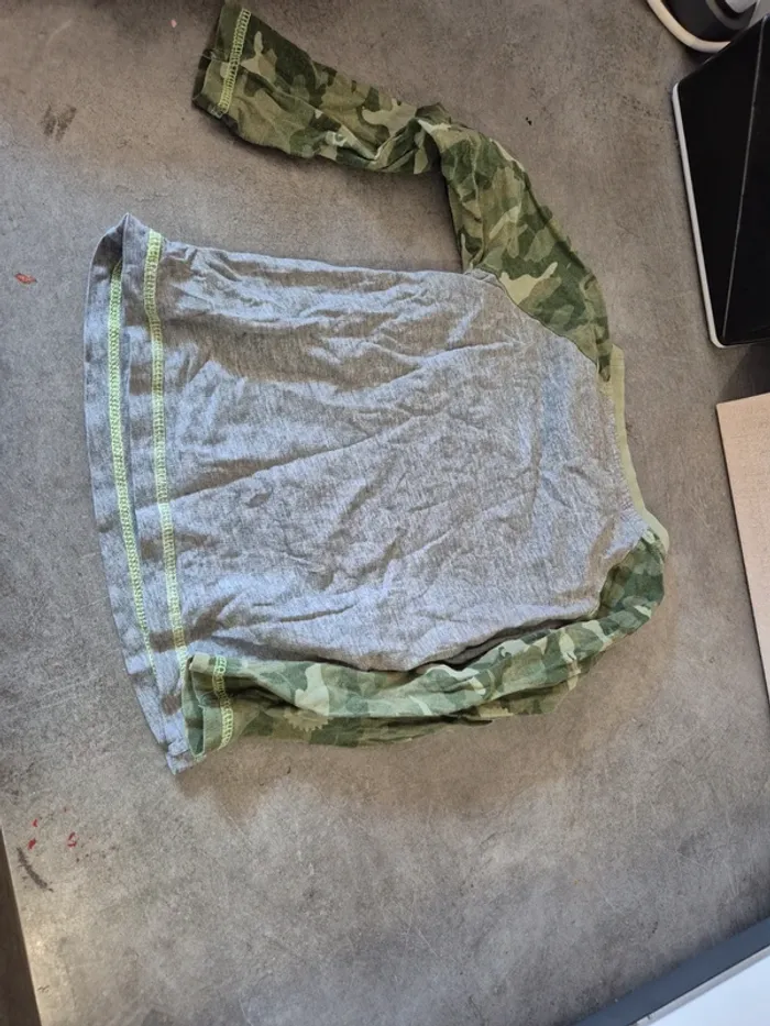 Haut pyjamas dinosaure - photo numéro 4