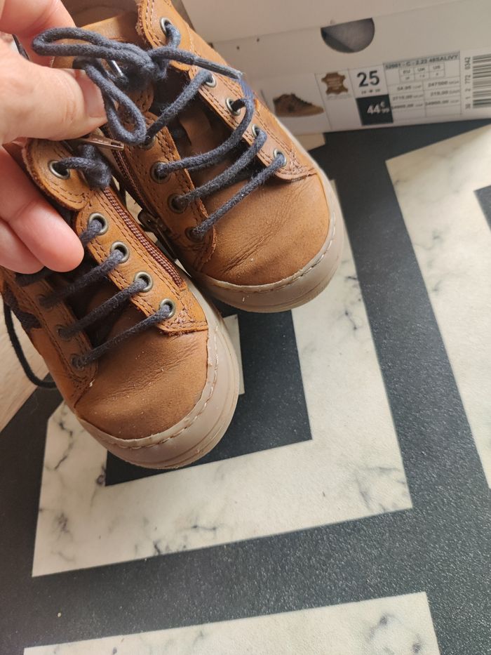 Chaussures cuir camel et marine Gémo Taille 25 dans boite - photo numéro 3