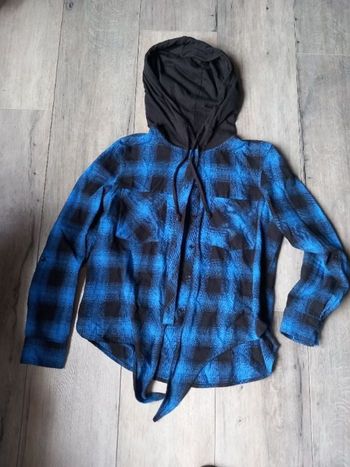 Chemise à capuche Taille S Jennyfer