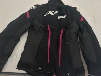 Blouson de moto ixon femme noir et rose taille M comme neuf