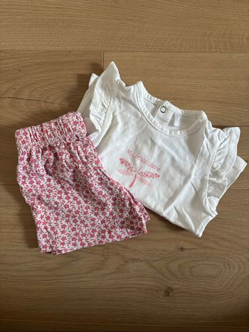 Ensemble short/t-shirt