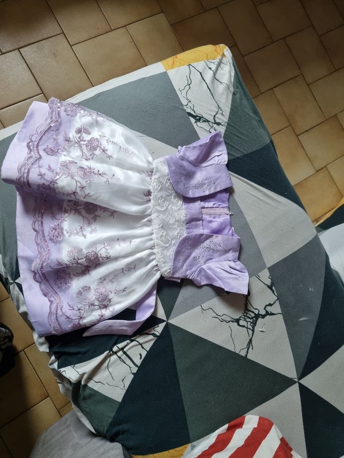 Robe pour petite filles en 1 an (80) - photo numéro 3