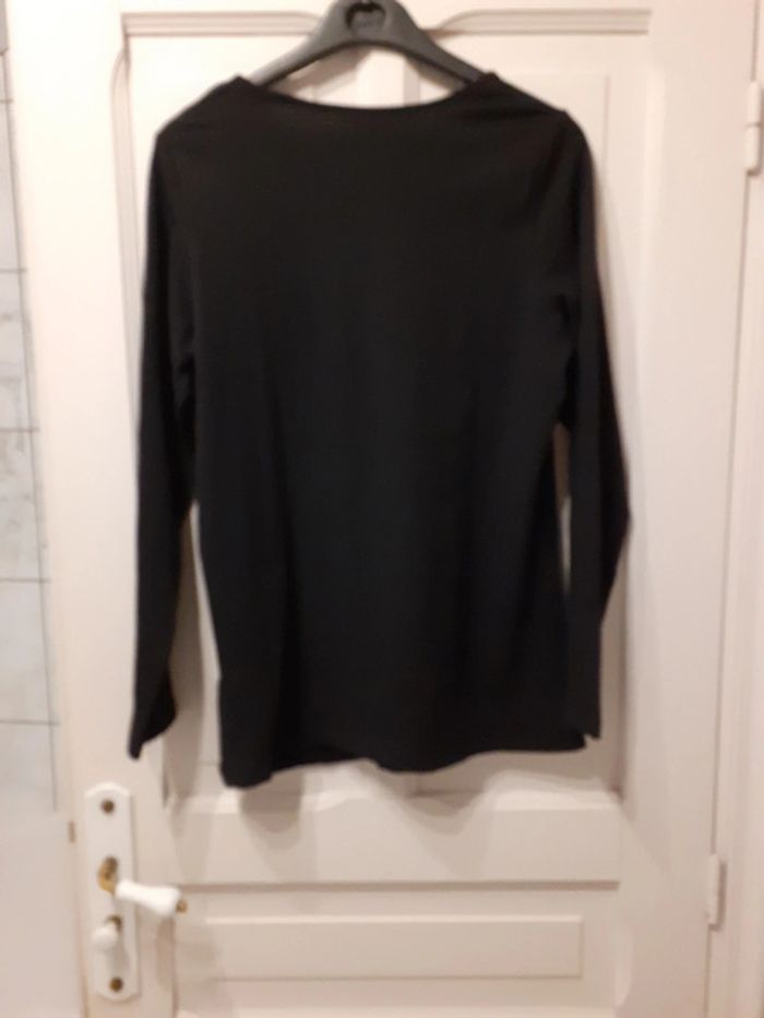 T-shirt  noir manches longues 46/48 - photo numéro 3