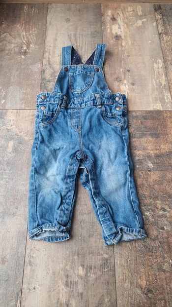 Salopette kiabi 12 mois en très bon état