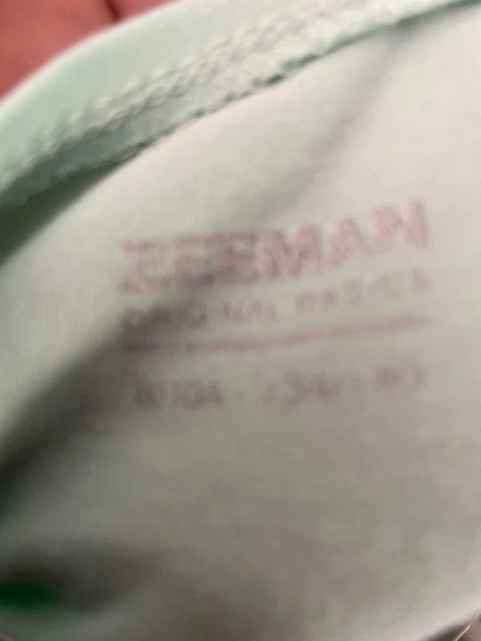 Lot de 2 teeshirt Zeeman menthe taille 8 ans / 128 cm - photo numéro 3