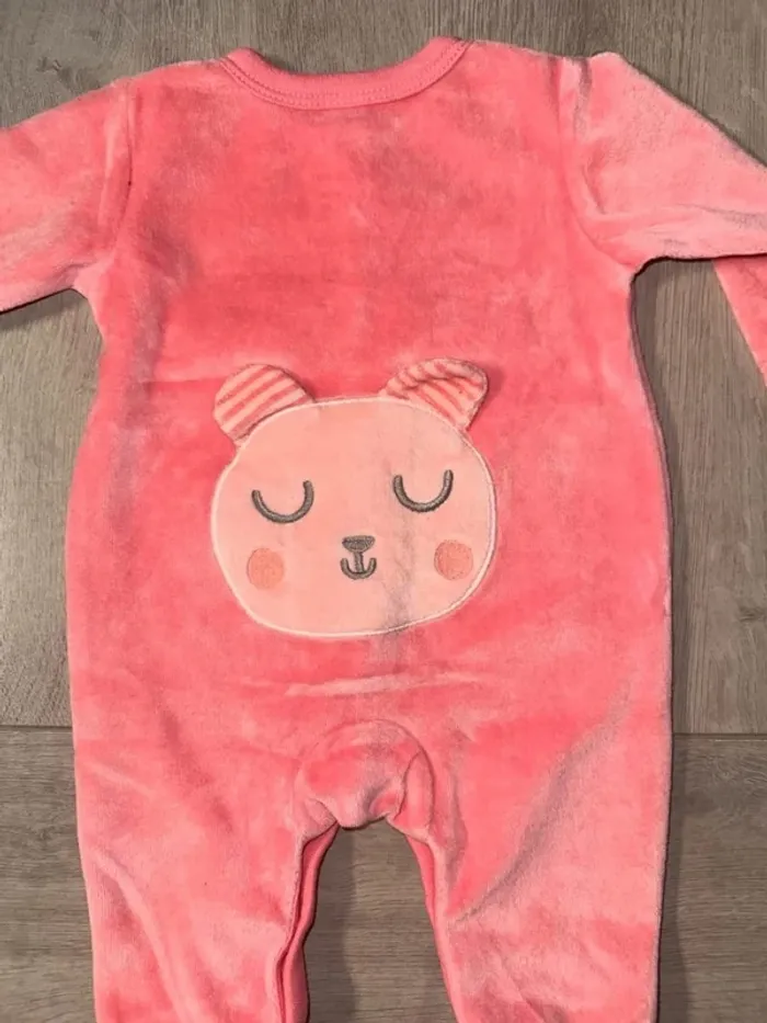 Pyjama en velour neuf - photo numéro 4