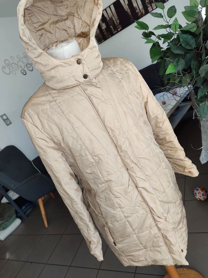 Manteau long a capuche