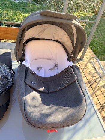 Poussette chicco alysia + isofix