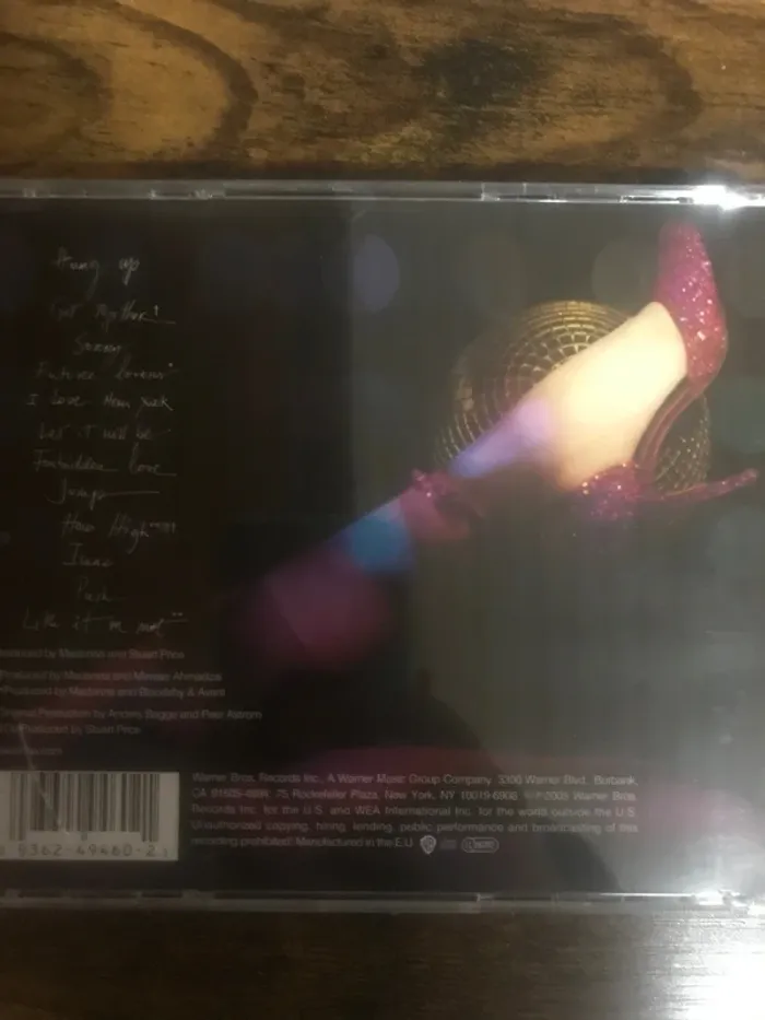 Cd musique Madonna Confessions on a Dance Floor - photo numéro 4