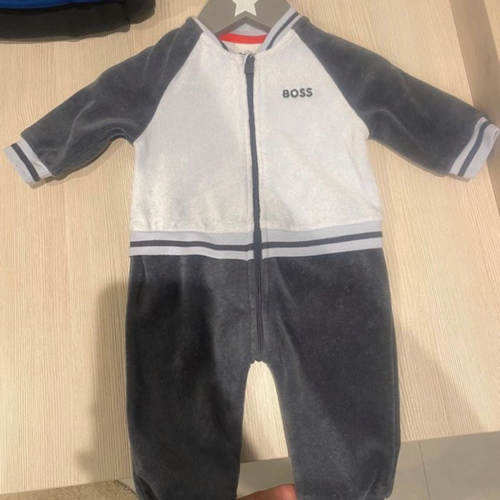 Combinaison BOSS - photo numéro 3