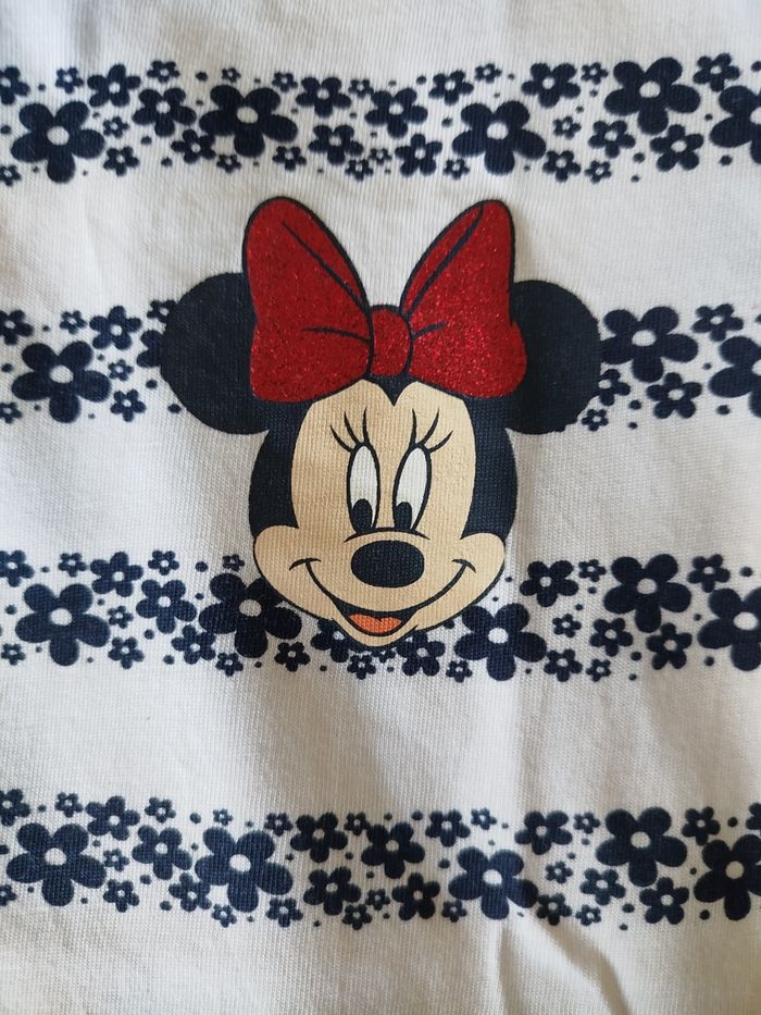 Tee shirt Minnie 6-7 ans - photo numéro 2