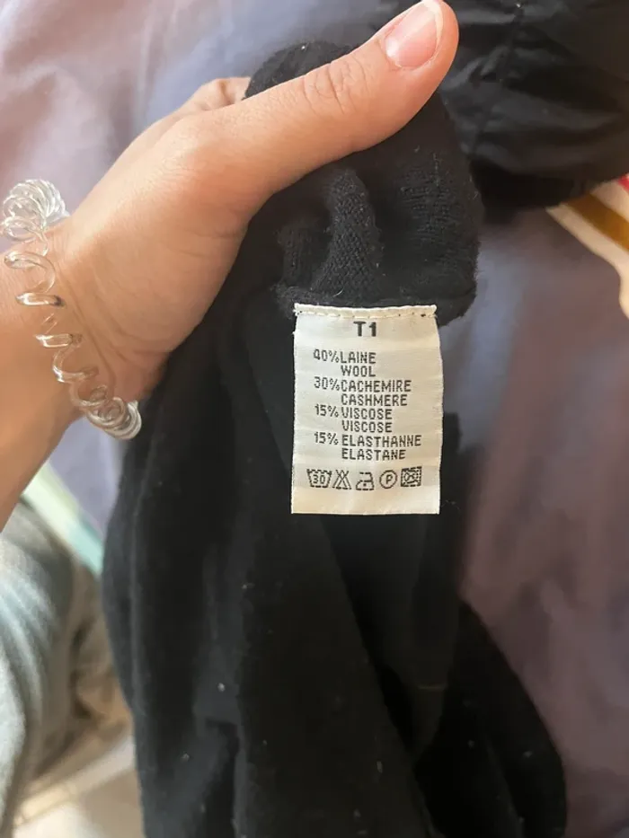 Pull décolleté en cachemire avec petit noeud - photo numéro 4