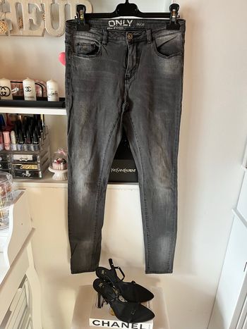 Jean gris délavé Only T.26/32 TBE 👖