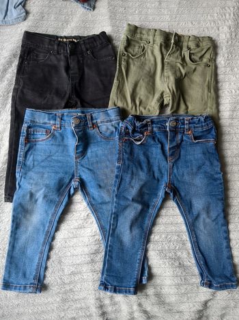 Lot de 4 jeans Zara 1 an 80 cm