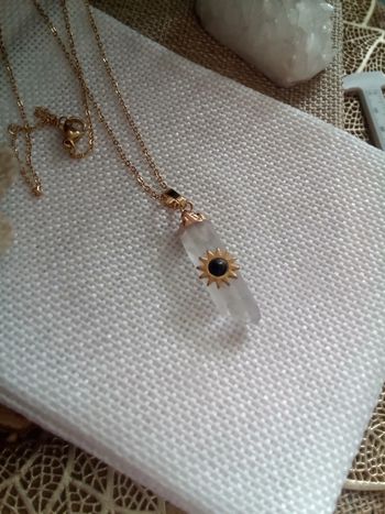 Collier cristal de quartz et soleil pierre d'obsidienne 🖤.