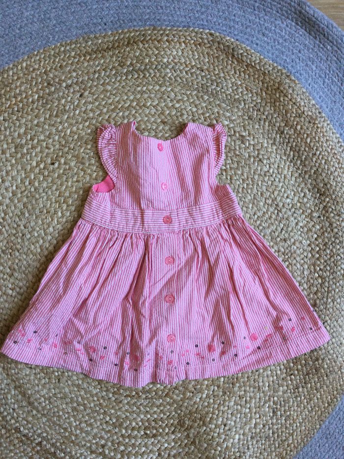 Robe 6 mois - photo numéro 2