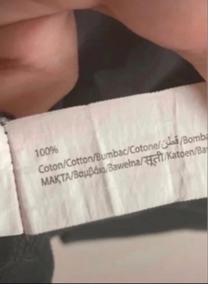 Sous-pull manches longues très bon état garçon taille 4 ans couleur noir - photo numéro 5